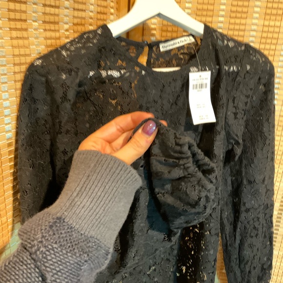 NWT Abercrombie & Fitch Navy Lace Blouse - Picture 3 of 4